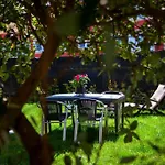 Hébergement de vacances Maravillosa Vivienda Con Jardin Y Barbacoa. *