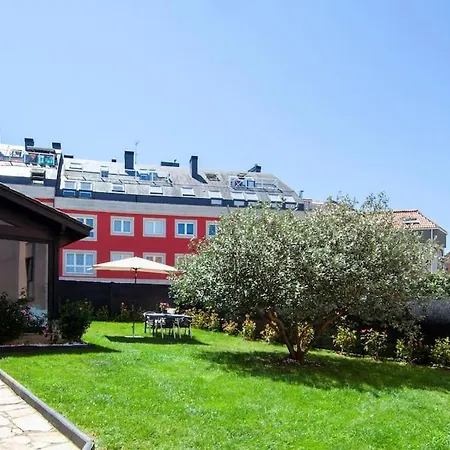 Maravillosa Vivienda Con Jardin Y Barbacoa. *