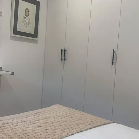 Maravillosa Vivienda Con Jardin Y Barbacoa. Mino